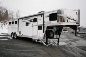 2019-lakota-charger-8311-6'-glide-sland-load-horse-trailer